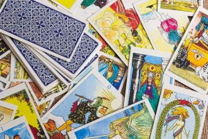 タロット占い｜今あなたが抱えている「悩み」を解決へと導くには