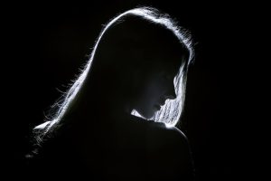 「地雷系女子」とはどんな女性？性格・見た目・行動…15の特徴