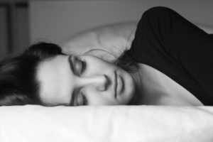 ジト目とはどんな目?負の感情表現?正しい意味や使い方を解説 | ENJYO-エンジョー-