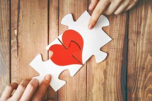 再会占い｜昔好きだったあの人…両想いだった？相手の本音・交際