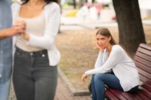 恋愛占い｜彼女持ちのあの人…待てばチャンスは？本音/恋脈/結論