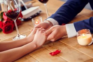 村野弘味の恋愛占い｜人生最後の恋になる？2人が交際する可能性