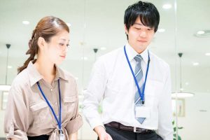 社内恋愛占い｜同僚・上司が好き…職場恋愛は成就する？交際確率
