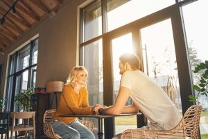 恋占い｜あの人が愛している異性は誰？あなたへの本心・2人の状況