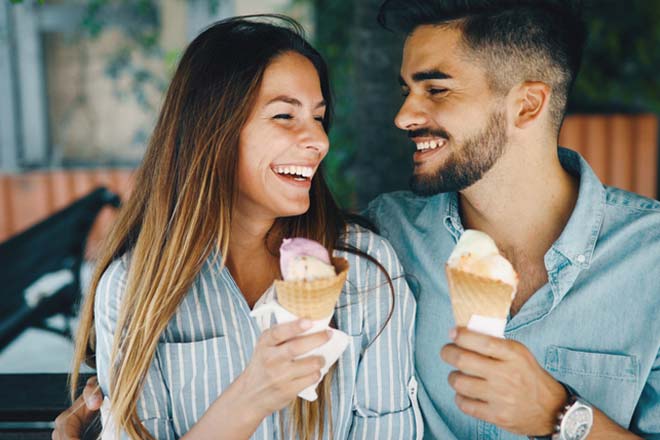 恋愛占い|あの人と付き合える?あなたの位置付け、2人の恋結末