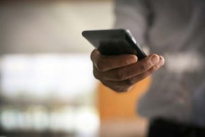 恋占い｜霊視で赤裸々暴露※彼のスマホの中身◆連絡先・異性関係