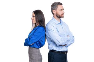 恋愛占い｜あの人との距離が縮まらない原因は？恋を動かす決め手