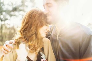 復縁占い｜結局2人は再び愛し合う？あの人との再会と本音、可能性